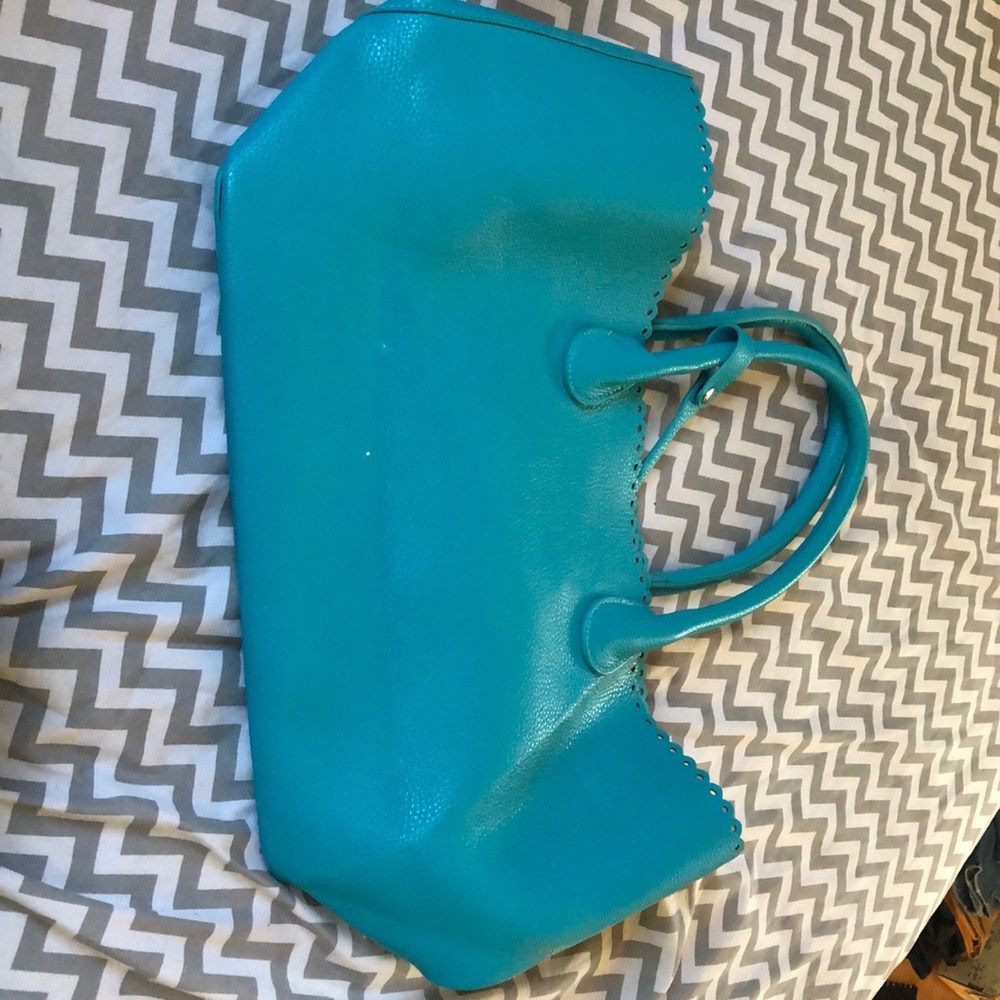 Charming Charlie blue tote
